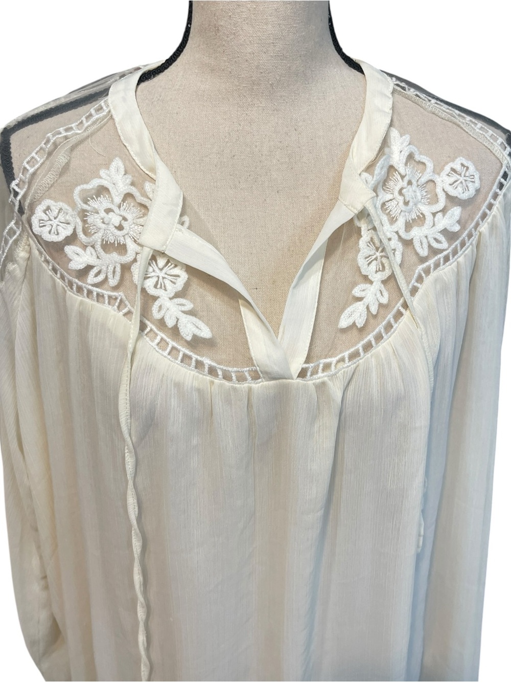 Hayden Los Angeles Sheer White Bohemian Lace Long Sleeve Peasant Blouse Top L - Picture 10 of 13